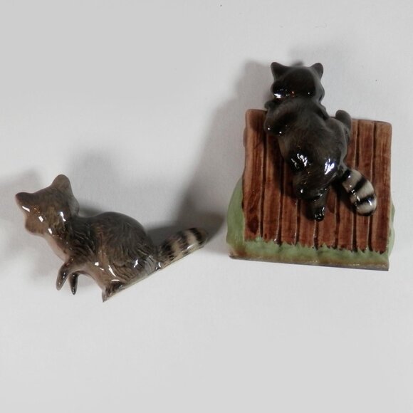 Vtg Hagen Renaker Mini Raccoons Figurines Peeking Over Fence  & Standing - Picture 4 of 6